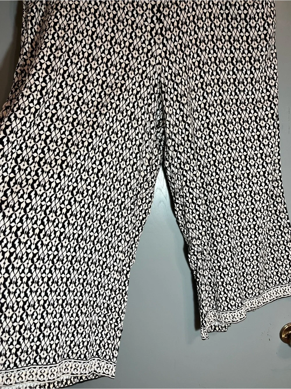 Max Studio comfortable black